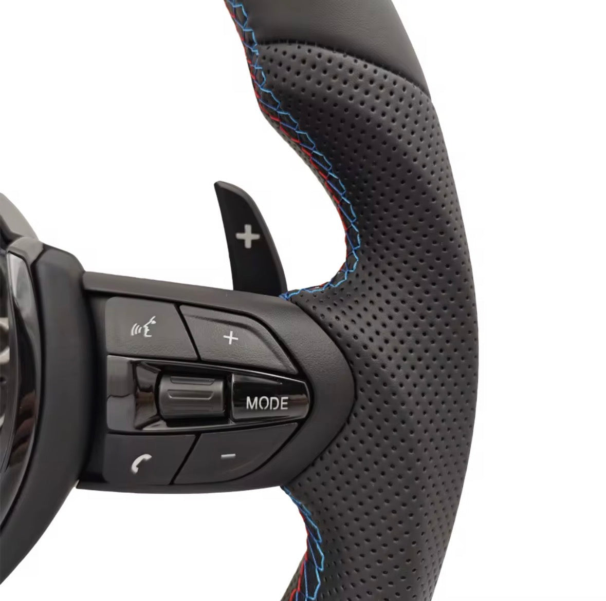 BMW M-Performance Ratt | Skinn & Perforert Skinn